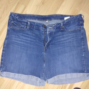 Plus size Levi women's shorts